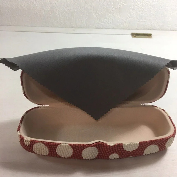 Hard Shell Eyeglass Case Polka Dot Textured Design Red/White W/Cleaning Cloth - Picture 7 of 7
